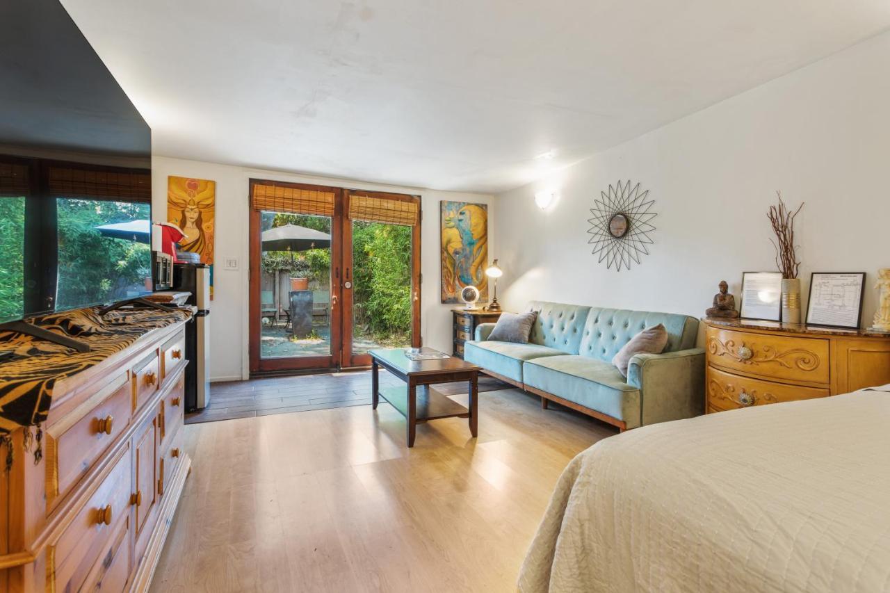Private Studio City Guest House Los Angeles Exterior photo
